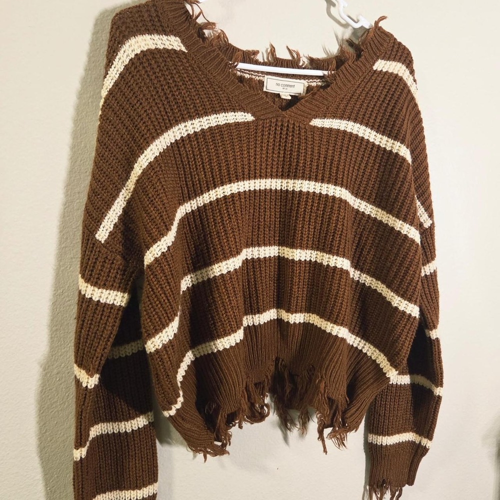 No Comment NY-LA Distressed Striped Knit Crop Sweater Brown Cream Size Medium